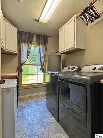 5527 WHITES FERRY ROAD, West Monroe, LA 71291