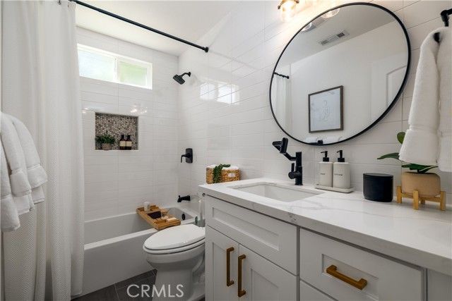 29915 Gulf Stream Drive, Canyon Lake, CA 92587