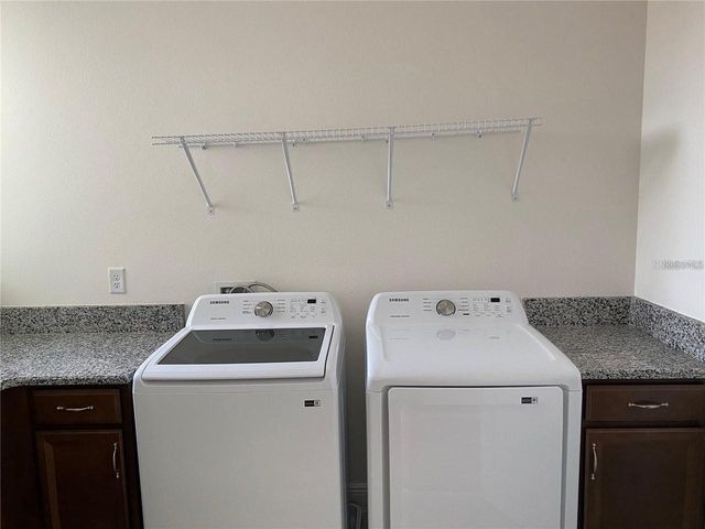 8112 MABURY LANE, Orlando, FL 32832