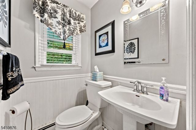 6 White Oak Ln, Montville Twp., NJ 07045