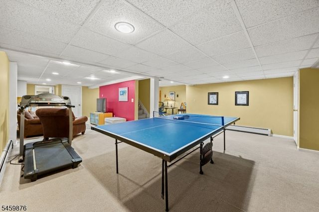 6 White Oak Ln, Montville Twp., NJ 07045
