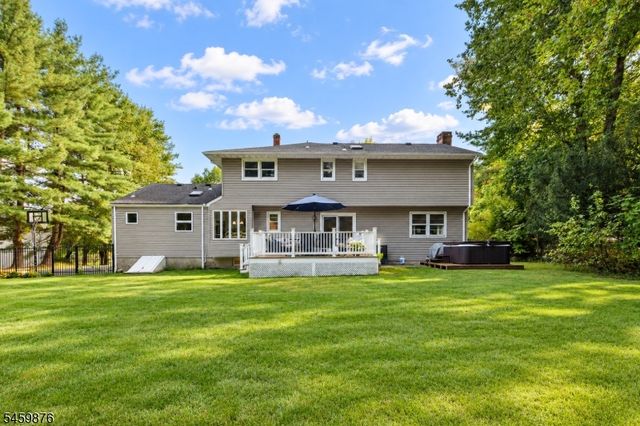 6 White Oak Ln, Montville Twp., NJ 07045