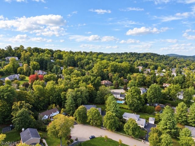 6 White Oak Ln, Montville Twp., NJ 07045