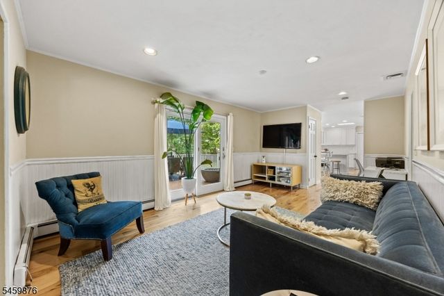 6 White Oak Ln, Montville Twp., NJ 07045