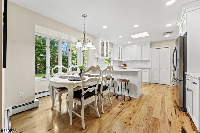 6 White Oak Ln, Montville Twp., NJ 07045