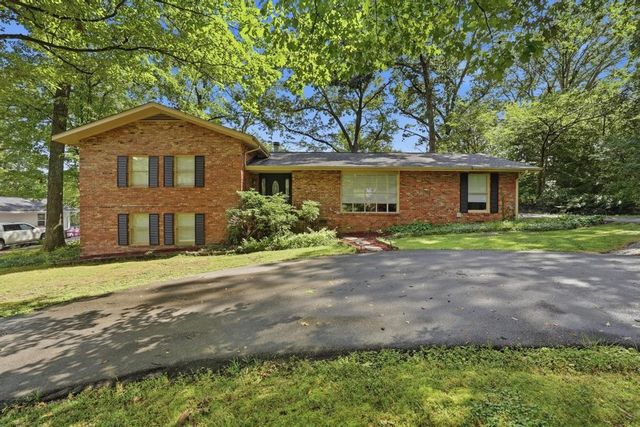 747 Timber Ln, Cookeville, TN 38501