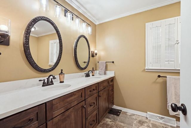 747 Timber Ln, Cookeville, TN 38501