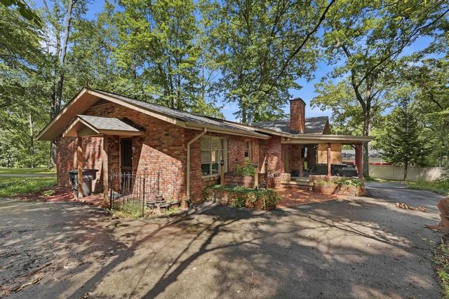 747 Timber Ln, Cookeville, TN 38501