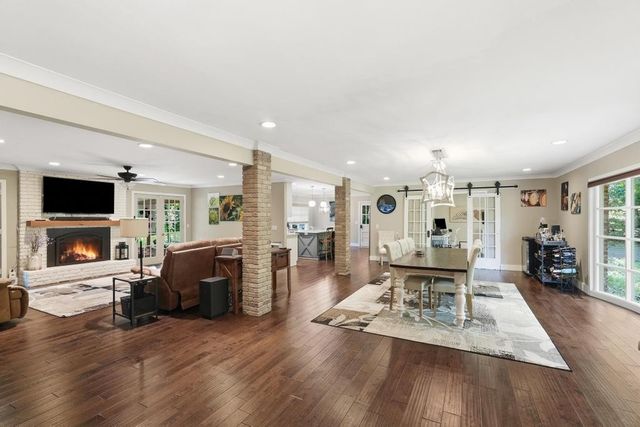 747 Timber Ln, Cookeville, TN 38501