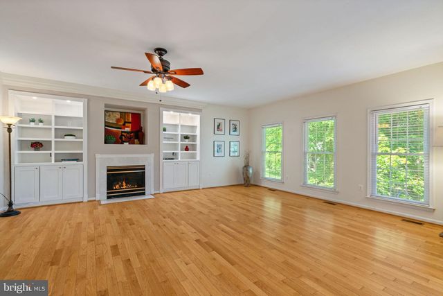 42848 CROSSBOW CT, Ashburn, VA 20147