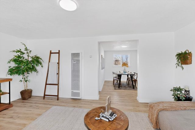 3419 E La Veta Drive NE, Albuquerque, NM 87110