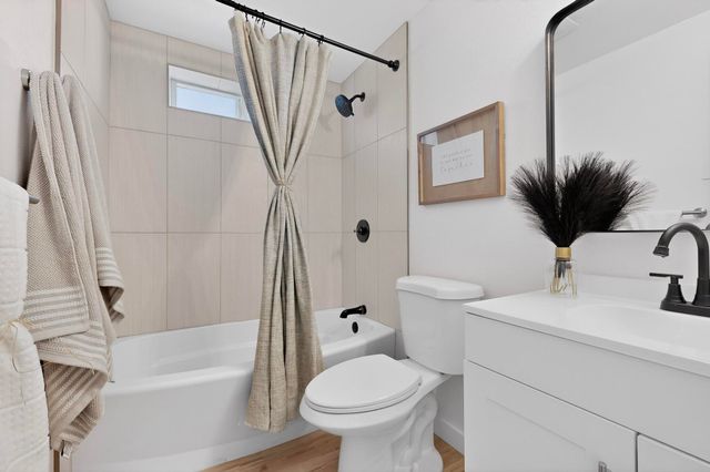 3419 E La Veta Drive NE, Albuquerque, NM 87110