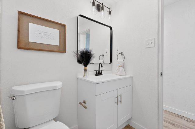 3419 E La Veta Drive NE, Albuquerque, NM 87110