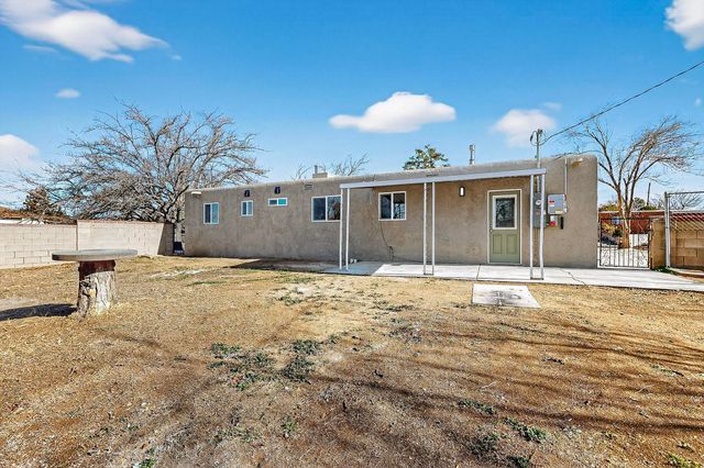 3419 E La Veta Drive NE, Albuquerque, NM 87110