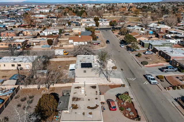 3419 E La Veta Drive NE, Albuquerque, NM 87110