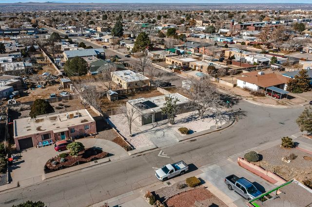 3419 E La Veta Drive NE, Albuquerque, NM 87110