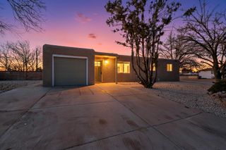 3419 E La Veta Drive NE, Albuquerque, NM 87110