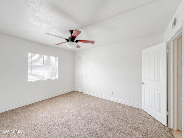 3825 E CAMELBACK Road 215, Phoenix, AZ 85018