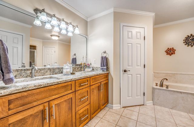 162 GOFORTH VETERANS MEM PKY, Brighton, TN 38011