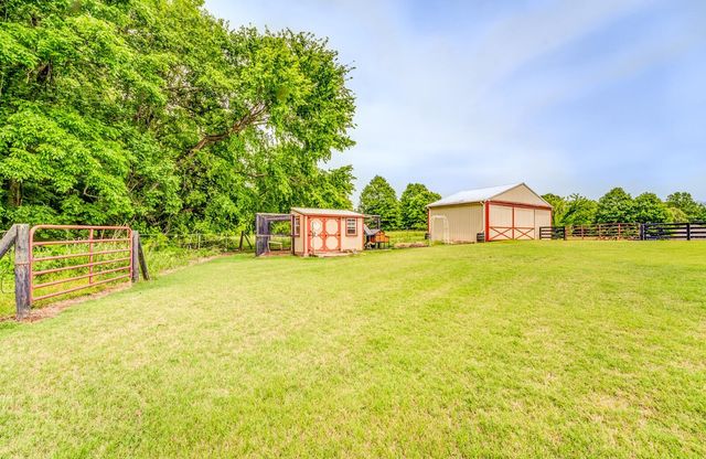 162 GOFORTH VETERANS MEM PKY, Brighton, TN 38011