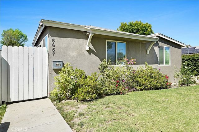 6659 Zelzah Ave, Reseda, CA 91335