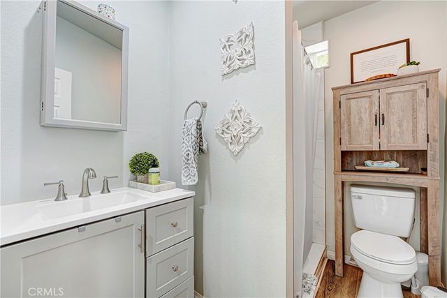 6659 Zelzah Ave, Reseda, CA 91335