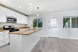 6659 Zelzah Ave, Reseda, CA 91335