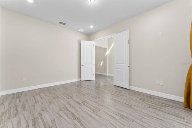 9242 HANGING VINE COURT, Orlando, FL 32836