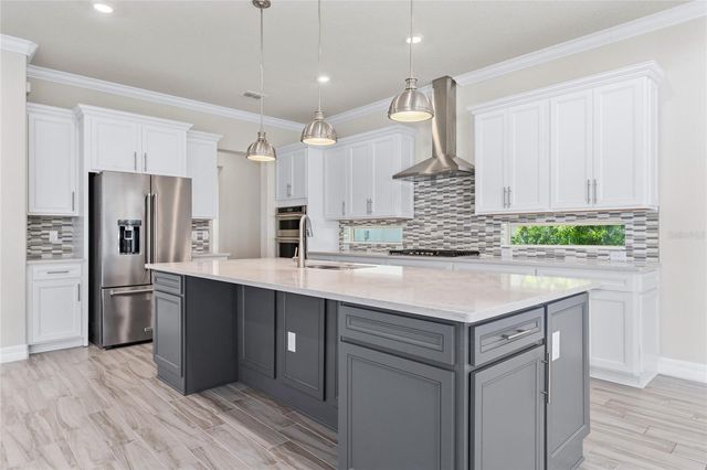 9242 HANGING VINE COURT, Orlando, FL 32836