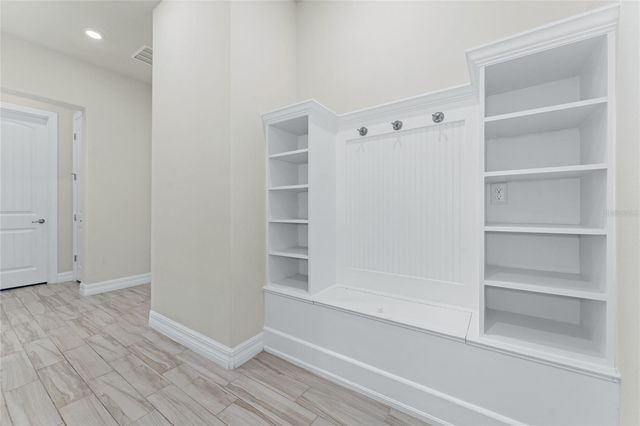 9242 HANGING VINE COURT, Orlando, FL 32836