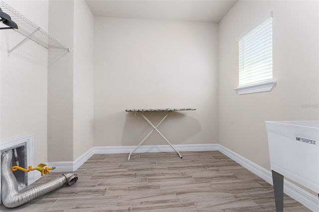 9242 HANGING VINE COURT, Orlando, FL 32836