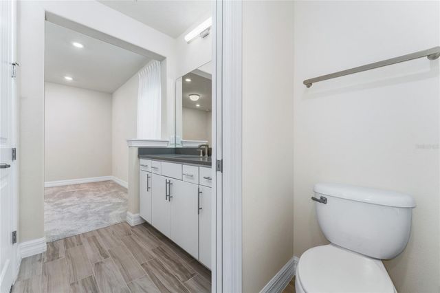 9242 HANGING VINE COURT, Orlando, FL 32836