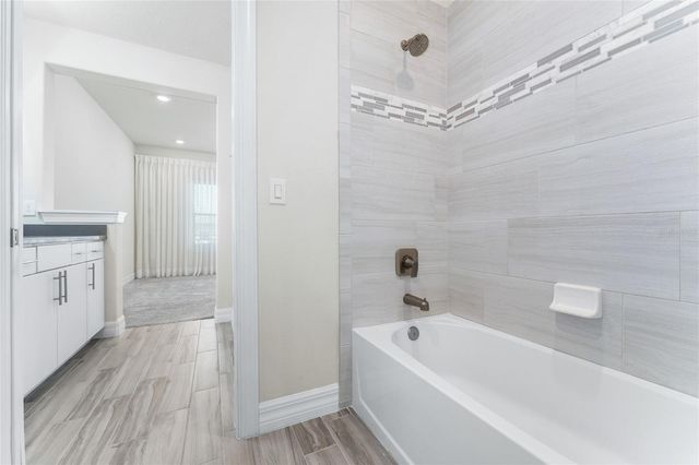 9242 HANGING VINE COURT, Orlando, FL 32836