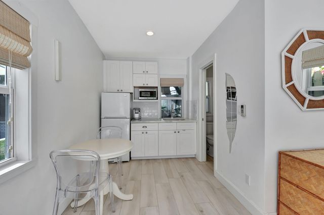 414 NE 7th Avenue, Delray Beach, FL 33483