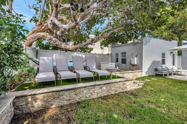 414 NE 7th Avenue, Delray Beach, FL 33483