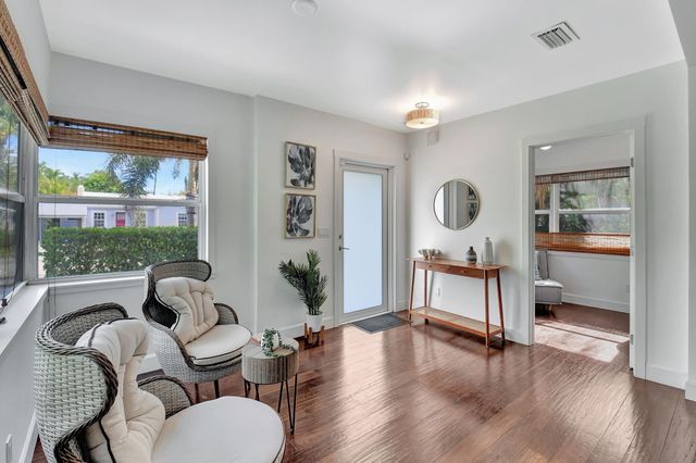 414 NE 7th Avenue, Delray Beach, FL 33483