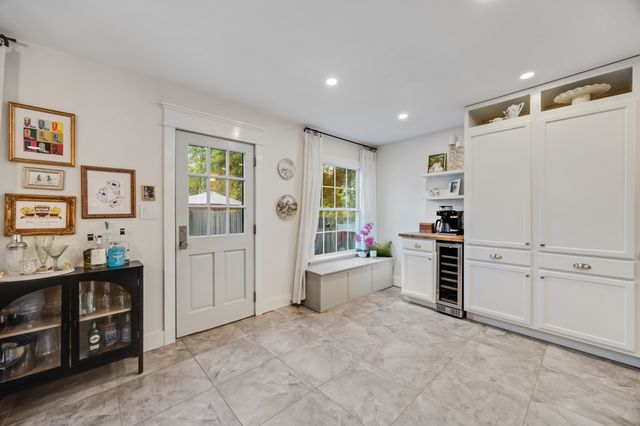 5029 Locke Avenue, Fort Worth, TX 76107