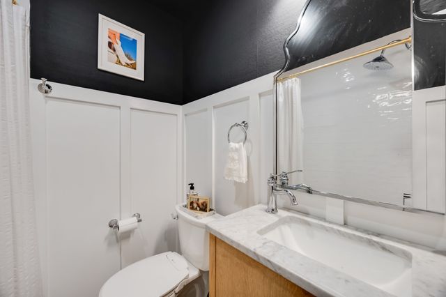 5029 Locke Avenue, Fort Worth, TX 76107