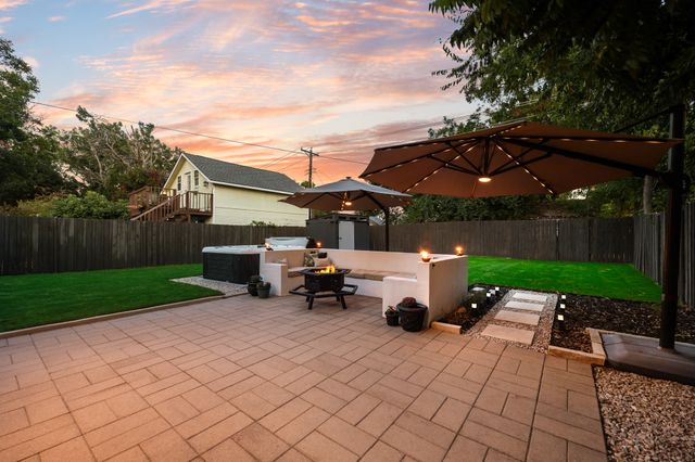 5029 Locke Avenue, Fort Worth, TX 76107