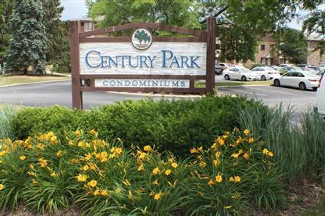 17 Parkside Court 3, Vernon Hills, IL 60061