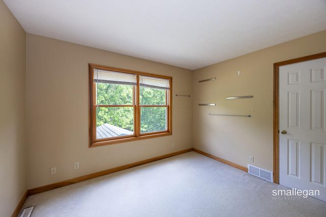 3192 W Sisson Road, Freeport, MI 49325