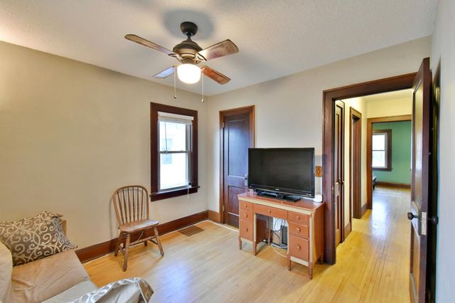 913 13th Avenue S, Saint Cloud, MN 56301