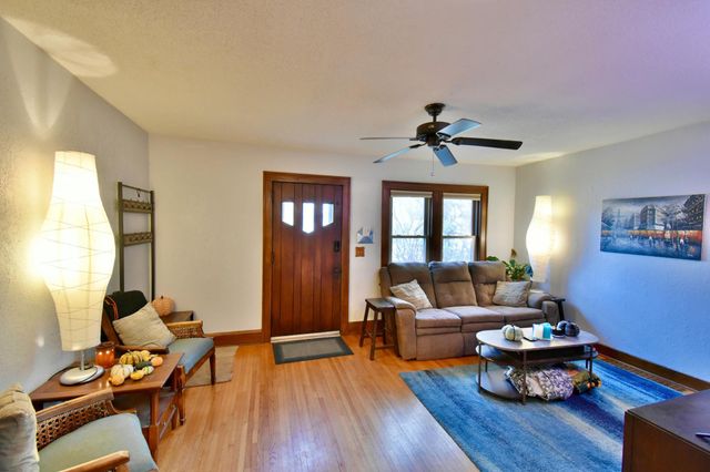 913 13th Avenue S, Saint Cloud, MN 56301