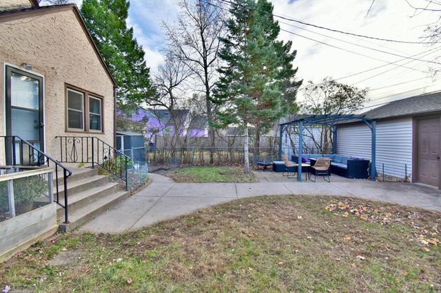 913 13th Avenue S, Saint Cloud, MN 56301