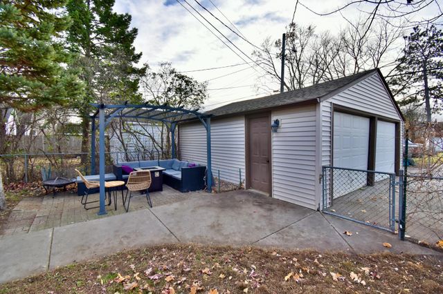 913 13th Avenue S, Saint Cloud, MN 56301