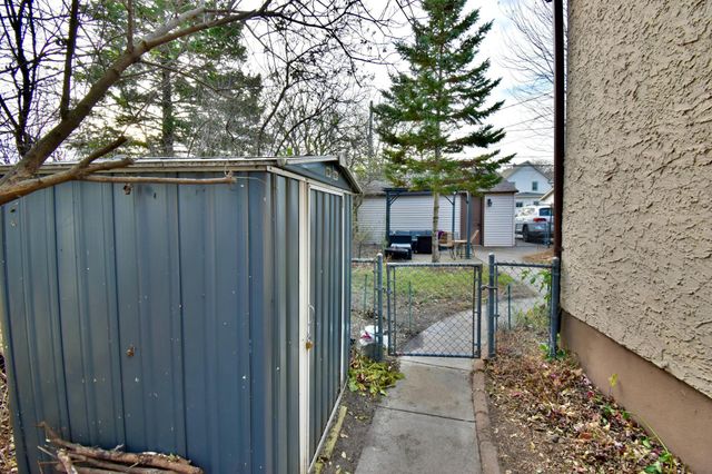 913 13th Avenue S, Saint Cloud, MN 56301