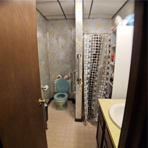 52 S Mount Vernon Ave, Uniontown, PA 15401