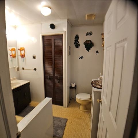 52 S Mount Vernon Ave, Uniontown, PA 15401