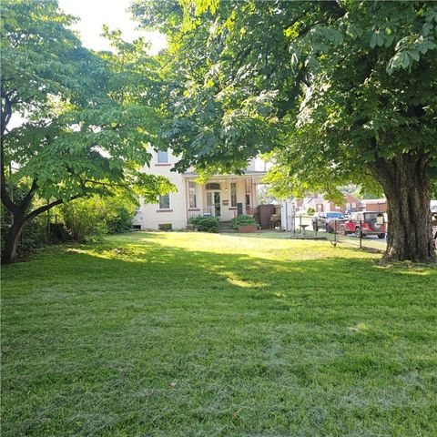 52 S Mount Vernon Ave, Uniontown, PA 15401