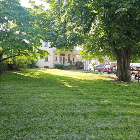 52 S Mount Vernon Ave, Uniontown, PA 15401